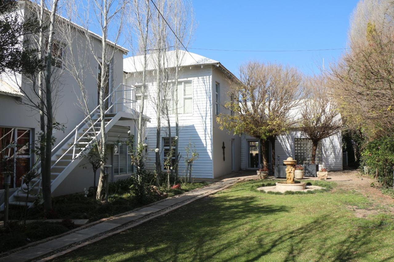 Indigo Moon Guesthouse Lichtenburg Exteriér fotografie