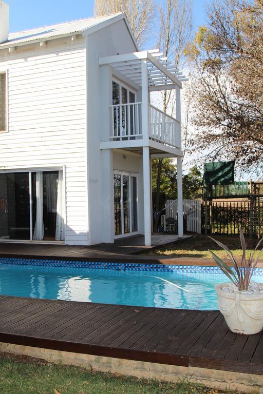 Indigo Moon Guesthouse Lichtenburg Exteriér fotografie