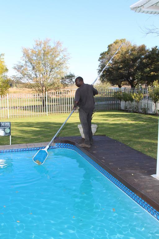 Indigo Moon Guesthouse Lichtenburg Exteriér fotografie