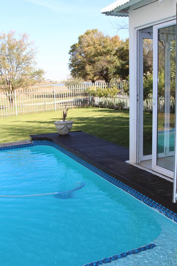 Indigo Moon Guesthouse Lichtenburg Exteriér fotografie
