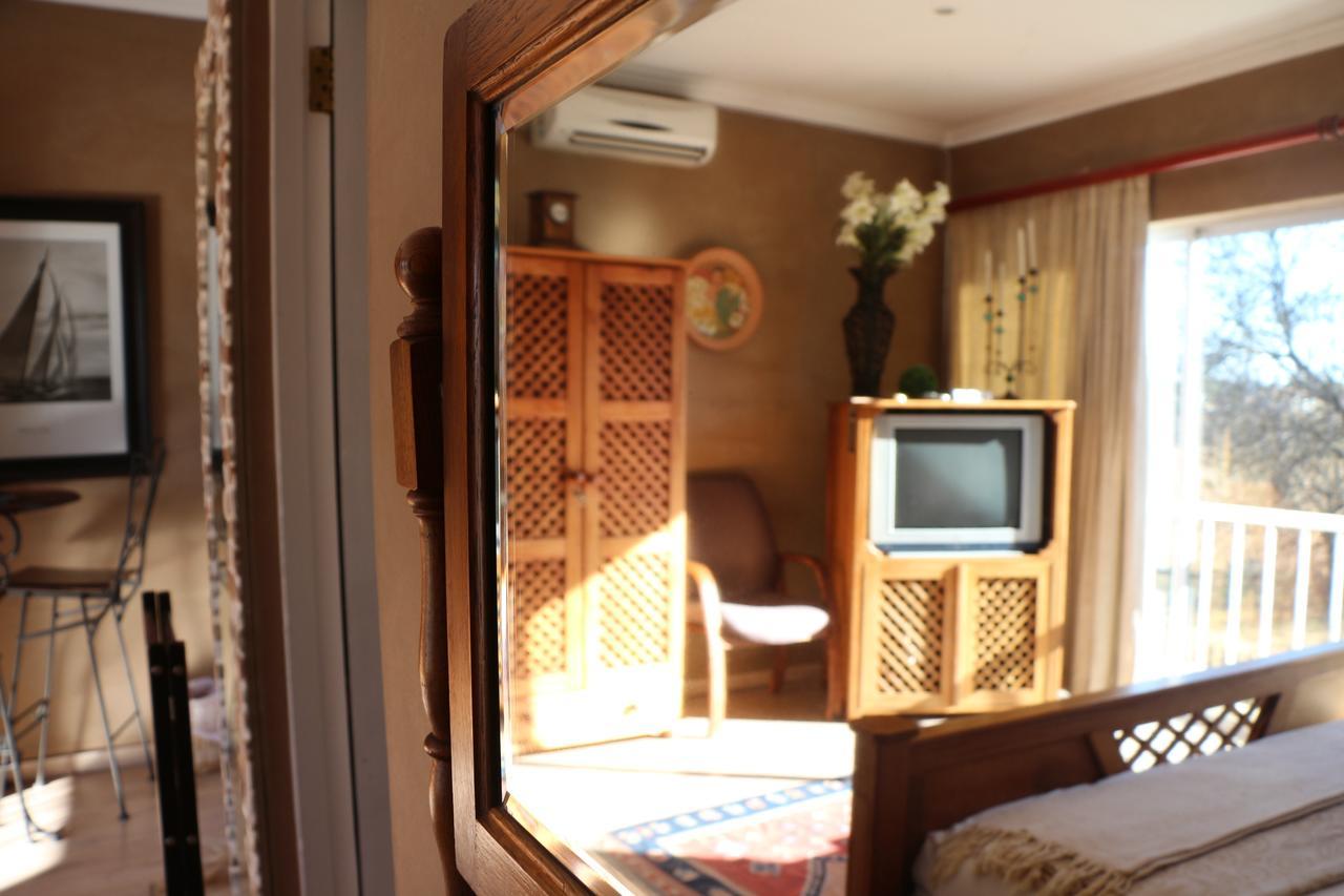 Indigo Moon Guesthouse Lichtenburg Exteriér fotografie