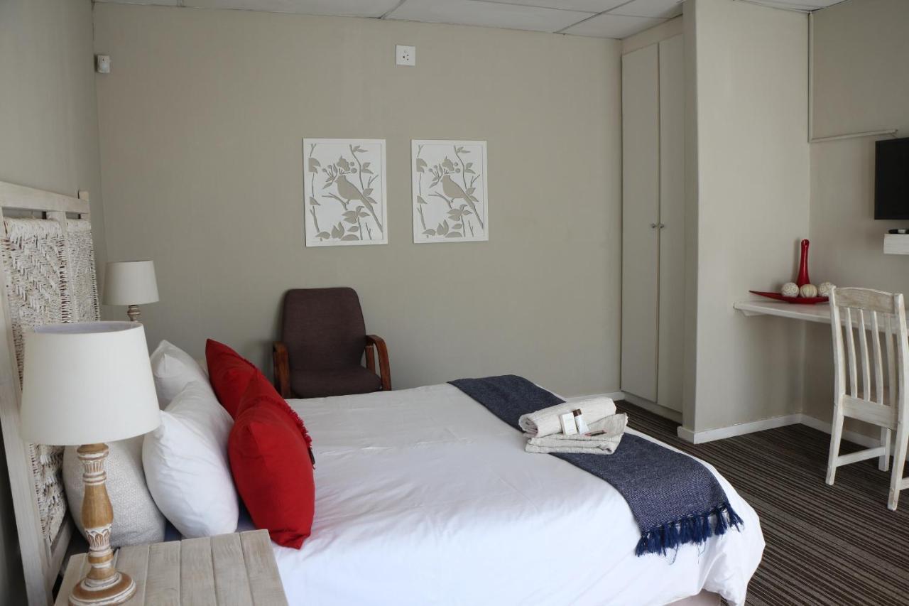 Indigo Moon Guesthouse Lichtenburg Exteriér fotografie