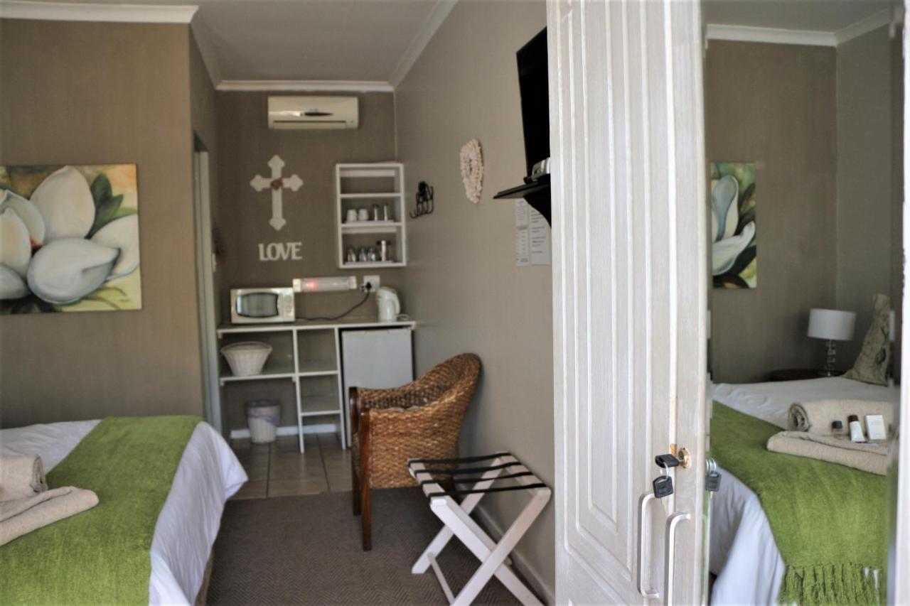 Indigo Moon Guesthouse Lichtenburg Exteriér fotografie
